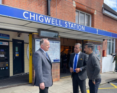 Chigwell Station campaigning 