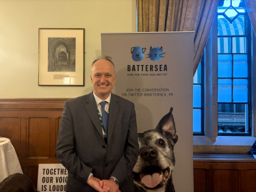 Dr Neil Hudson MP at Battersea Drop-In