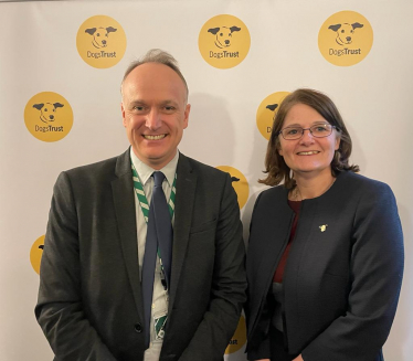 Dr Neil Hudson MP with Dogs Trust Veterinary Director, Paula Boyden